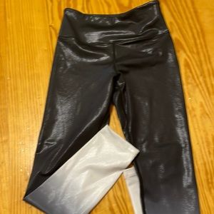 Zyia leggings